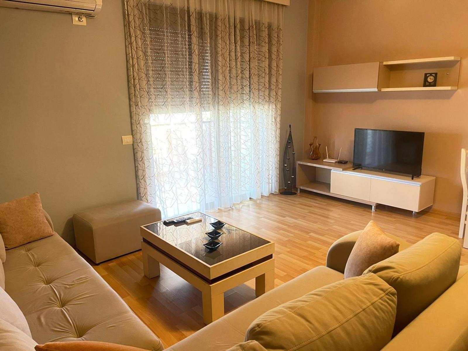 Apartament Xhemi's *