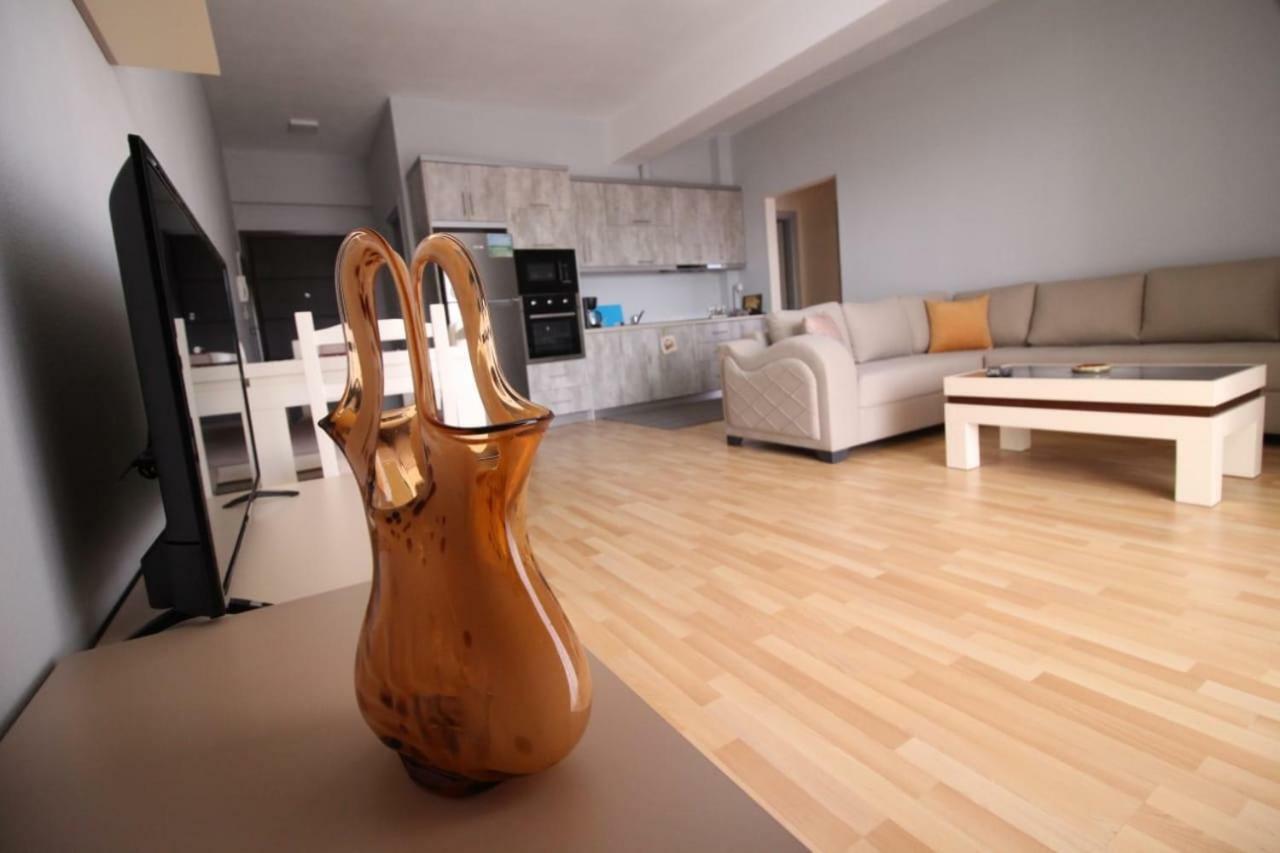 Xhemi's Apartament *